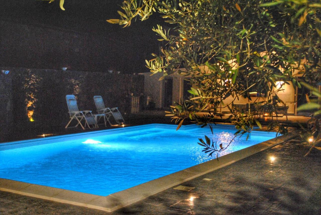Villa Dedalisa By Holidayngo Ачиреале Екстер'єр фото